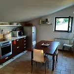 Apartmán Nice, Cosy With Shared Outdoor Pool *